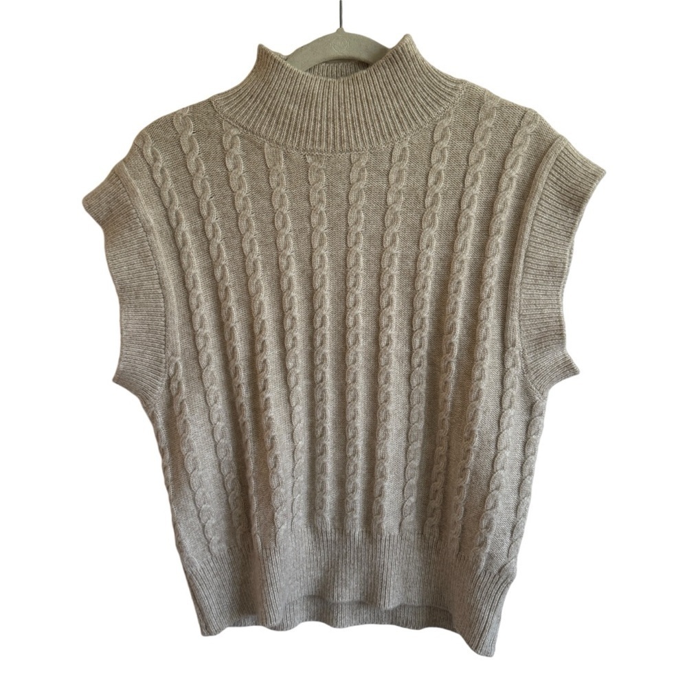 Cupcakes & Cashmere Oatmeal Cable Knit Sweater Vest, Size S